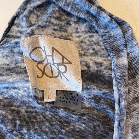 CHASER Lightweight Distressed Grey Top With Backside Cutouts. D3/A377 - Picture 5 of 6